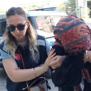 komsudan akilalmaz oyun anahtari kopyaladi evip soyup araba aldi E4A65a1N