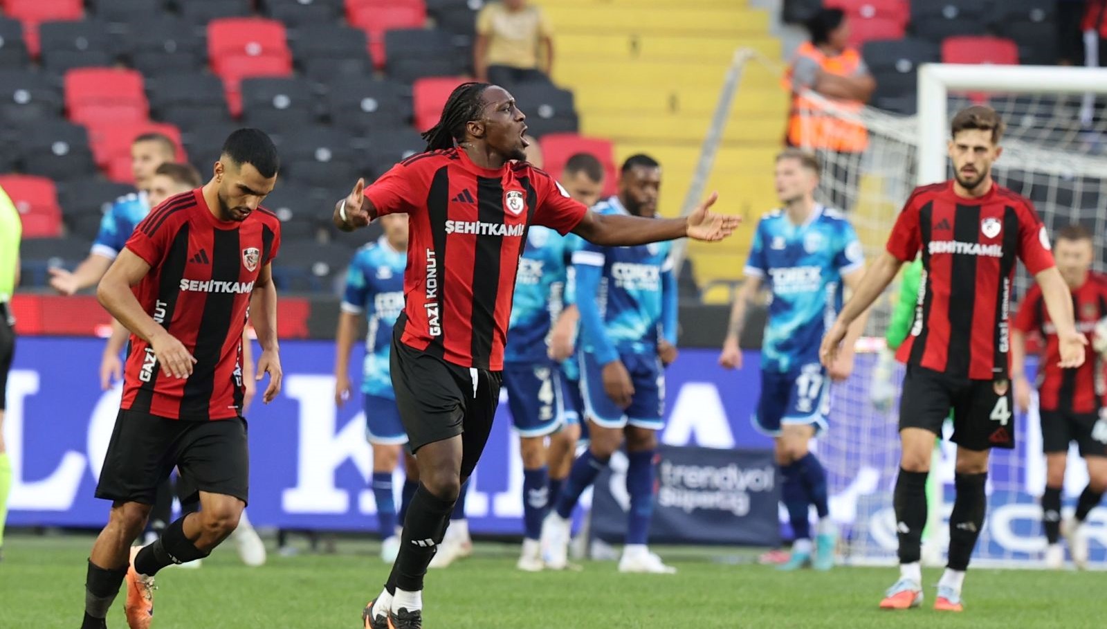 gaziantep fkdan 5 maclik seri 3x219pYN