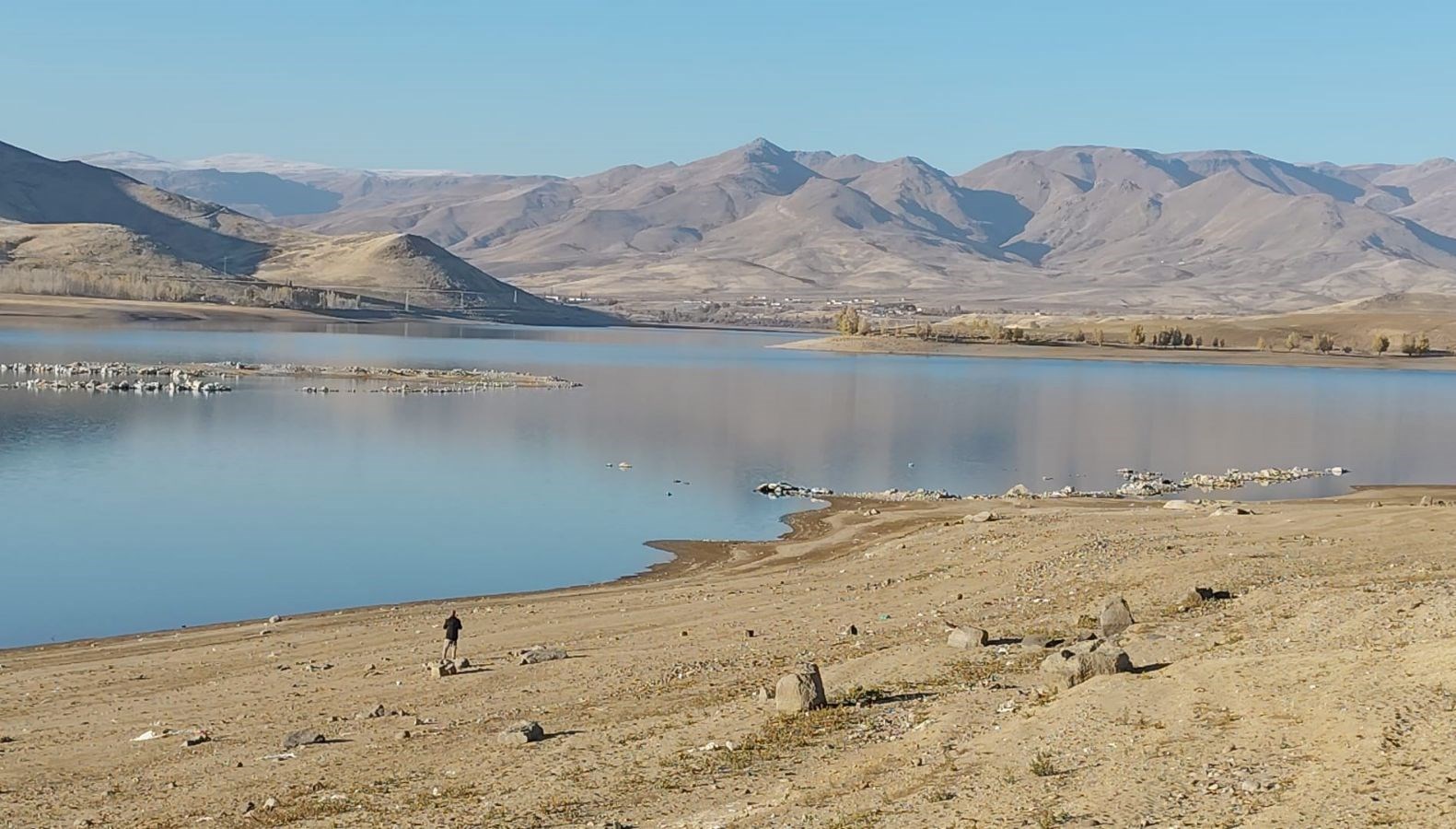 ercisteki barajlarin su seviyesi kritik seviyelere dustu 98FxdJH2.jpg