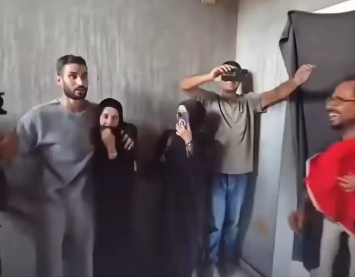 filistinli gazeteci sadi ebu sido serbest birakildi YiUIZXuK.jpg