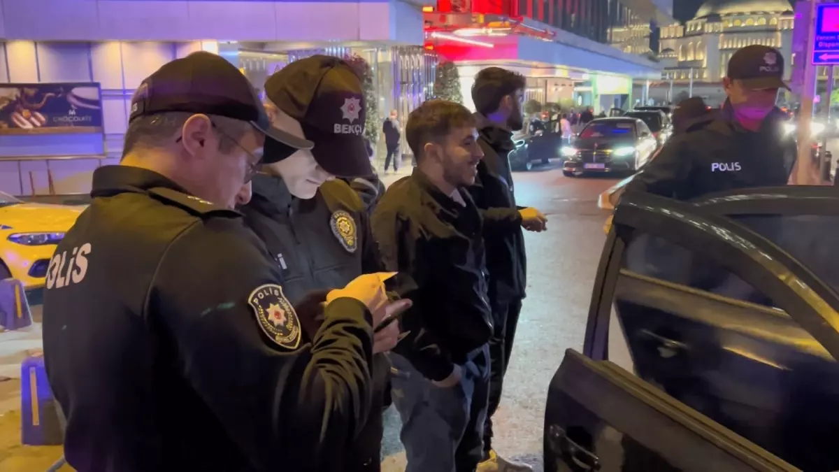 huzur istanbul denetimi A54HN7Lg.jpg