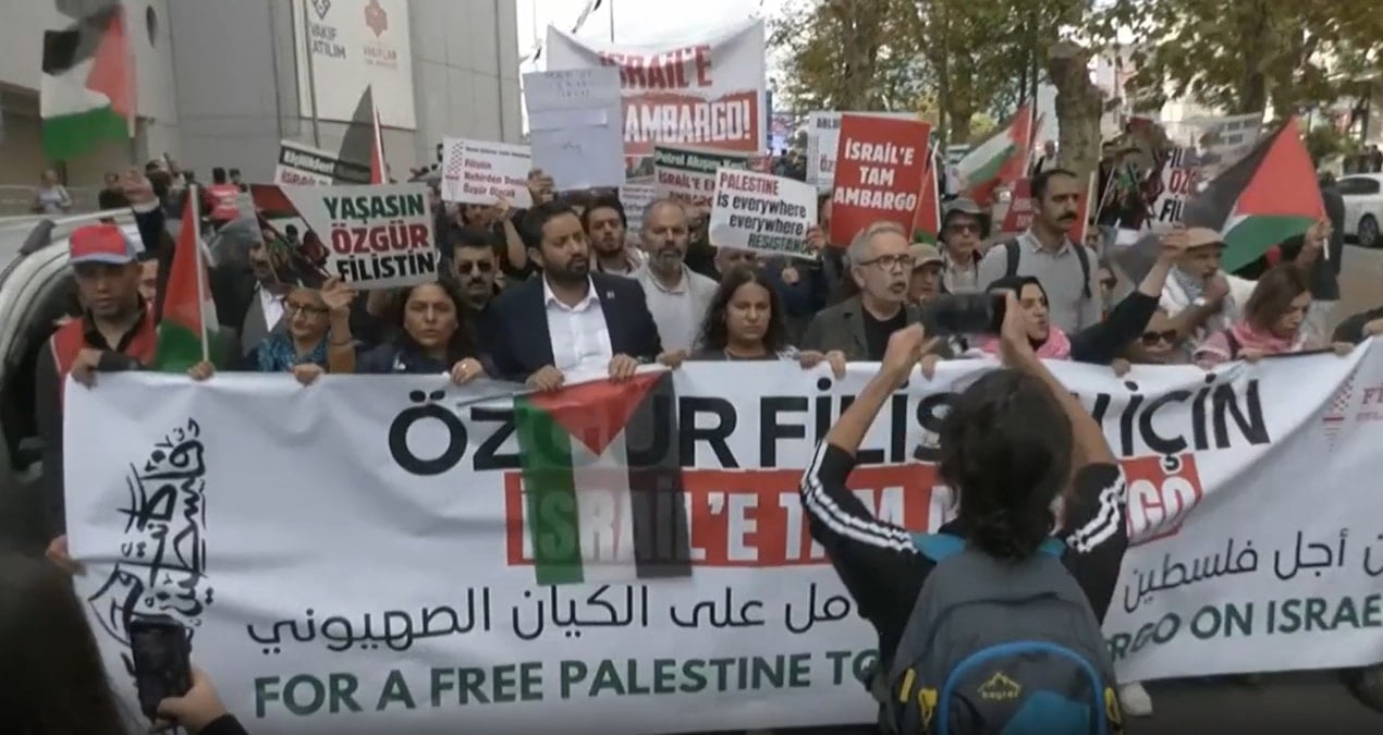 istanbulda binler gazze icin yurudu HRxzkeFO