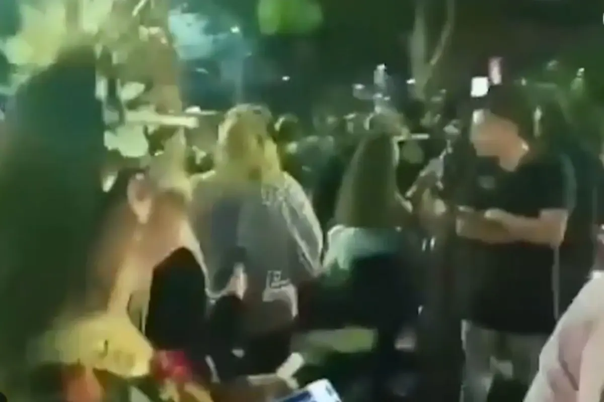 belediye baskani festivalde konustugu sirada vurularak olduruldu xD9aAsLI.jpg