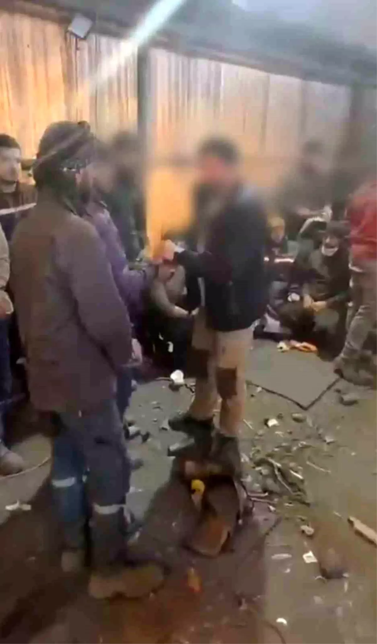 bursada duzensiz goc operasyonu 17 yabanci calisan tespit edildi kd6ptYu6.jpg