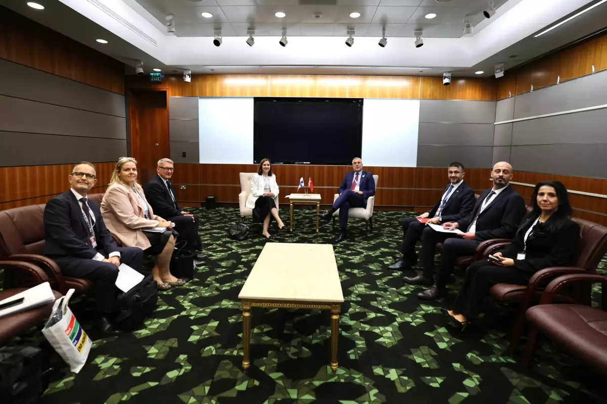 isikhan ve grahn laasonenden sosyal guvenlik gorusmesi 4evuKI4y.jpg