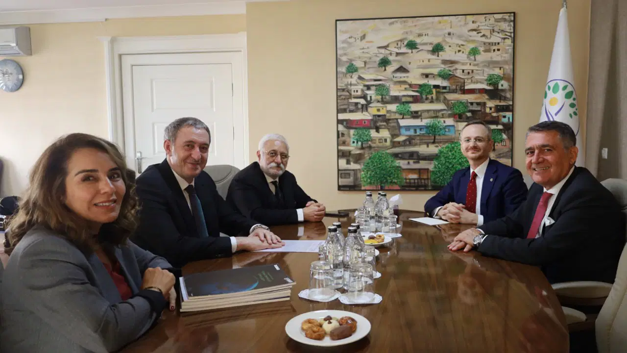 tusiad heyeti dem parti es genel baskani bakirhani ziyaret etti n5GXHVwu.jpg